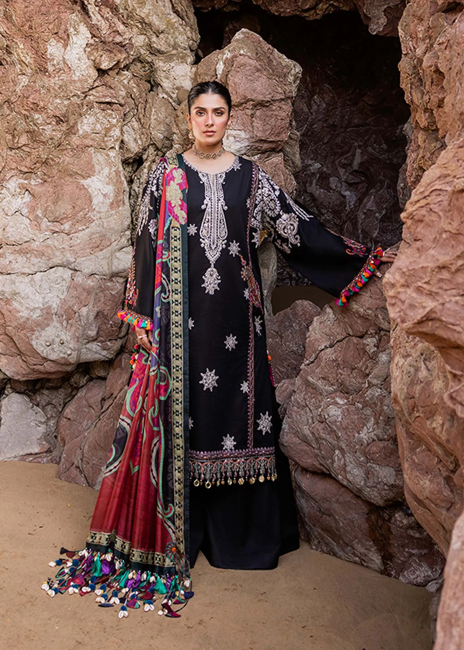 Sadaf Fawad Khan Siraa Luxury Lawn Collection – Nuha (A)