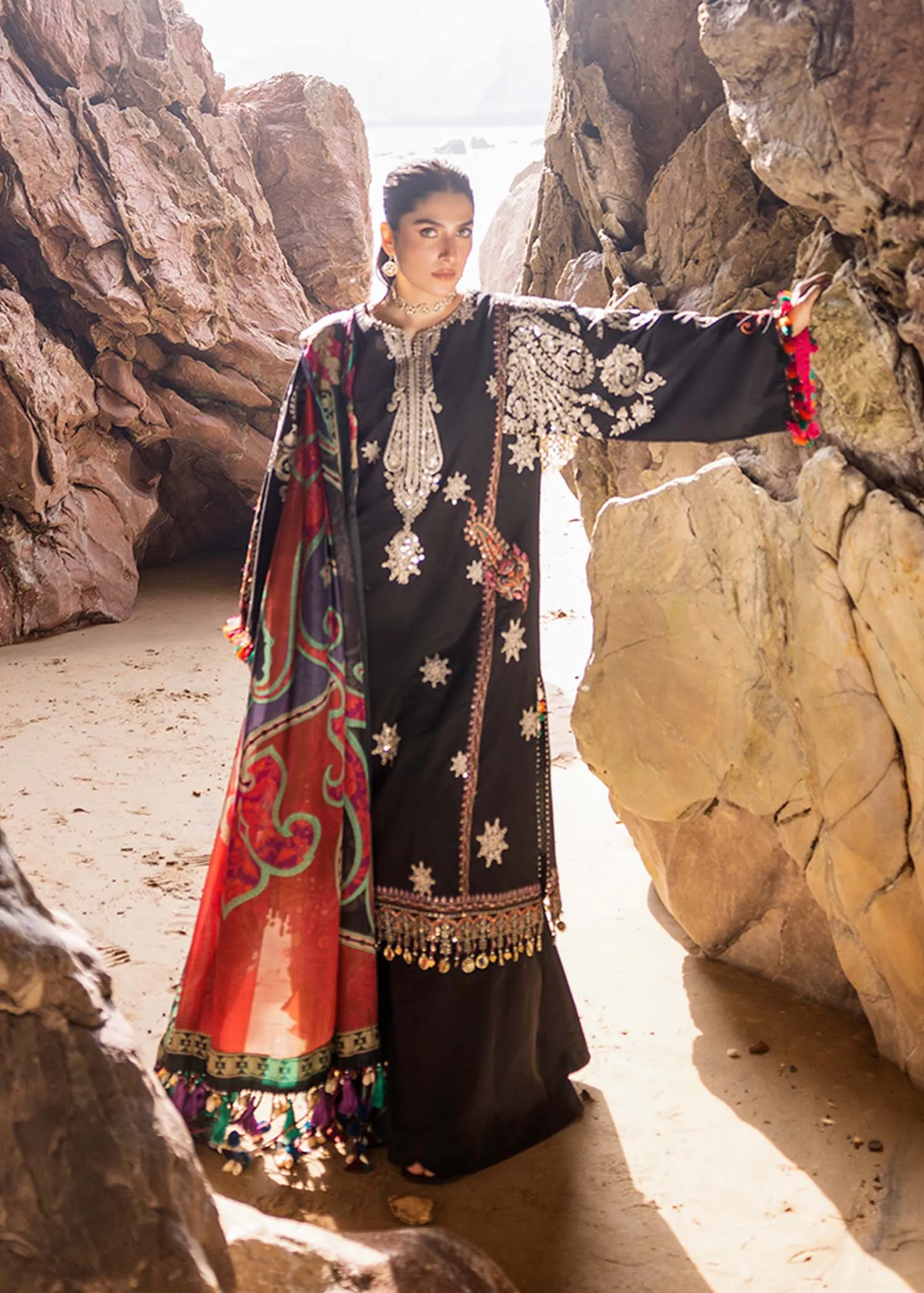 Sadaf Fawad Khan Siraa Luxury Lawn Collection – Nuha (A)