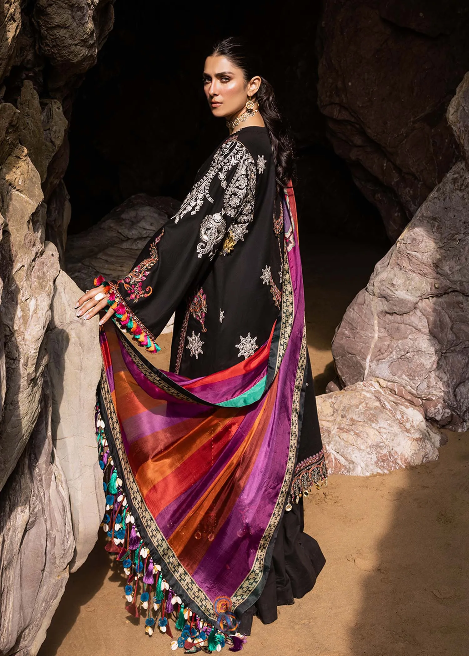 Sadaf Fawad Khan Siraa Luxury Lawn Collection – Nuha (A)