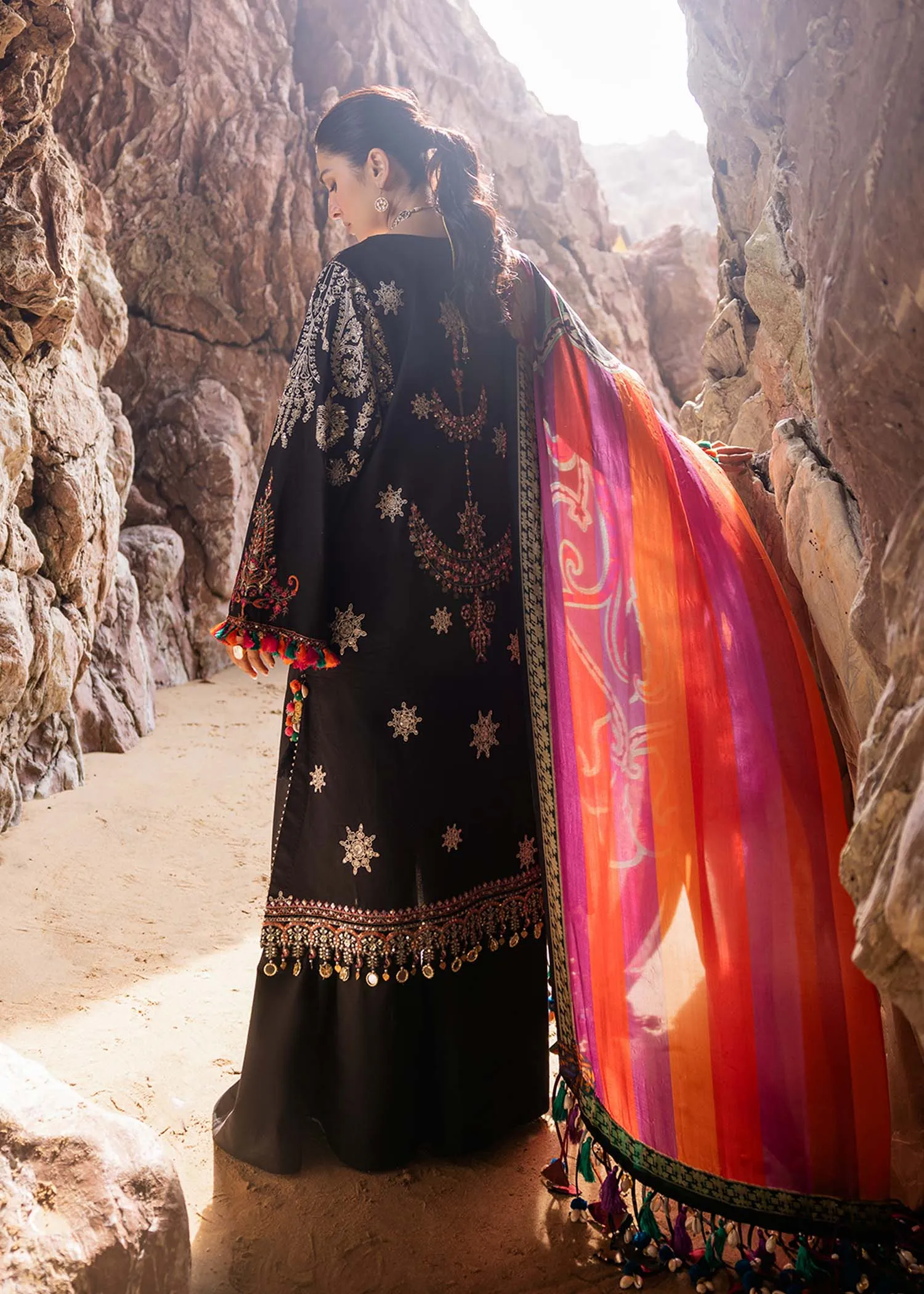 Sadaf Fawad Khan Siraa Luxury Lawn Collection – Nuha (A)